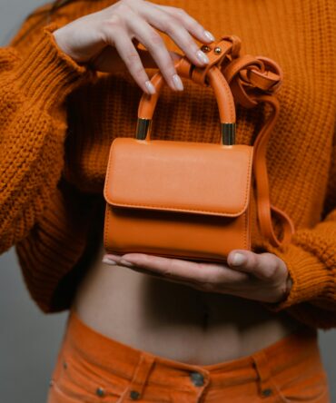 Bolso de mano minimalista de lujo